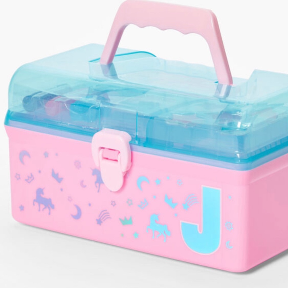 Girl’s Initial Makeup Set